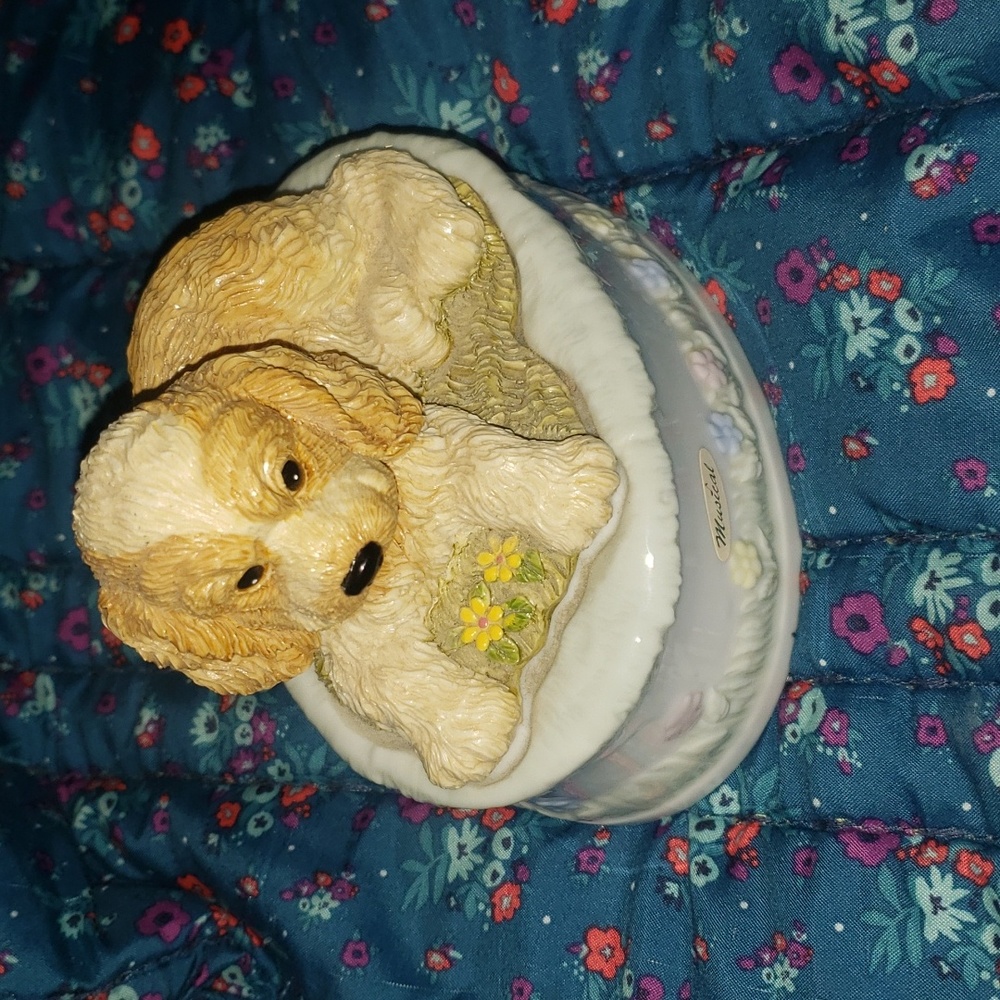 A Summit Collection Exclusive Cocker Spaniel Musical Ceramic Box Vintage